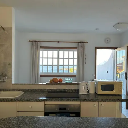 Ocean View Penthouse By Dream Homes Tenerife Apartamento Puerto de Santiago (Tenerife)